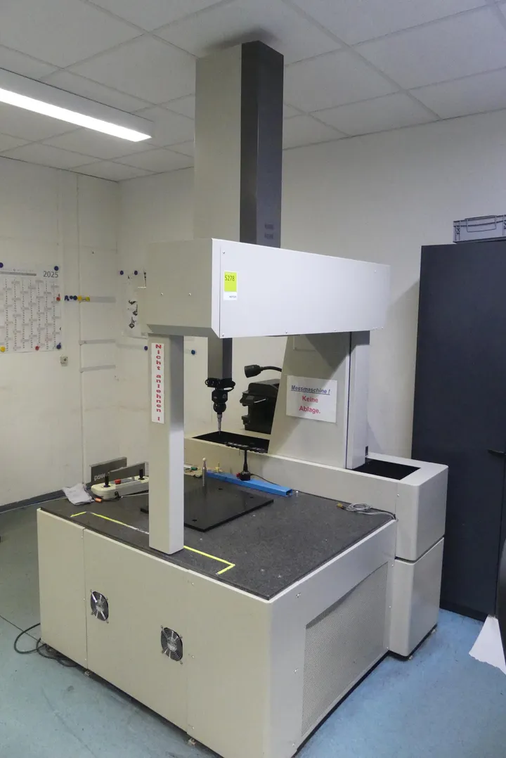 Mitutoyo Koordinatenmessmaschine